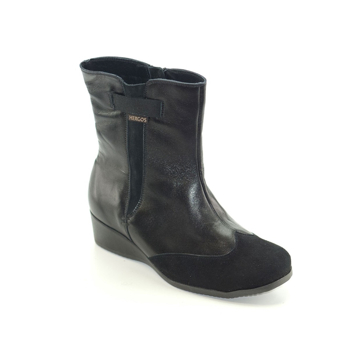 H 8035 Nero - Scarpa comoda ed elegante, vera pelle e camoscio